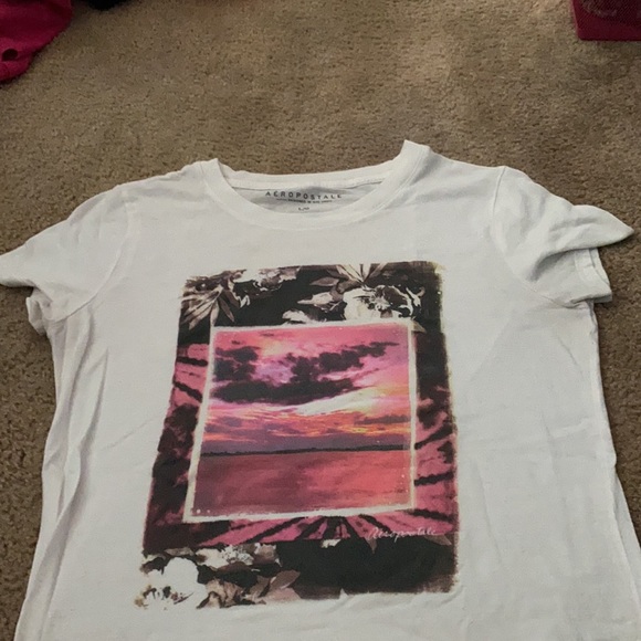 Graphic T-Shirt - Picture 2 of 4